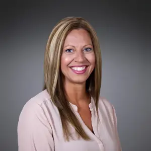Laura  Allen Photo